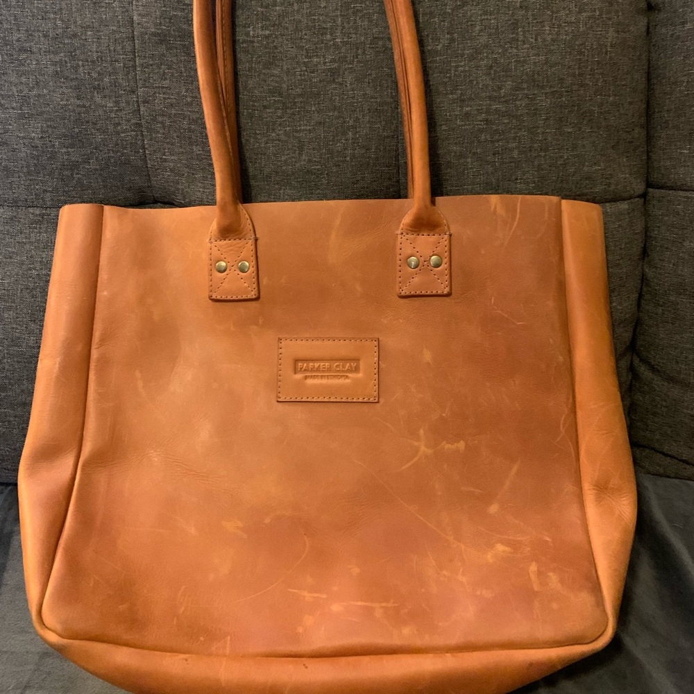 Parker Clay Merkato Signature Tote — Rust Brown